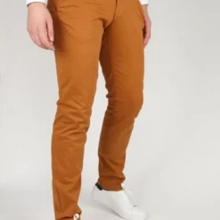 Chino Broeken Suitable Chino Sartre Caramel 11 Chino Broeken Suitable Chino Sartre Caramel -Sport Jas Verkoopwinkel 67382 13